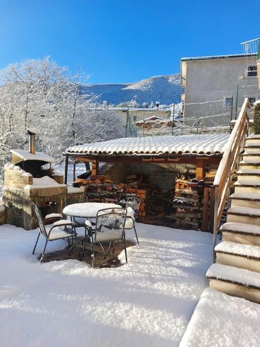 Willa A Due Passi Dai Lupi Civitella Alfedena Zewnętrze zdjęcie