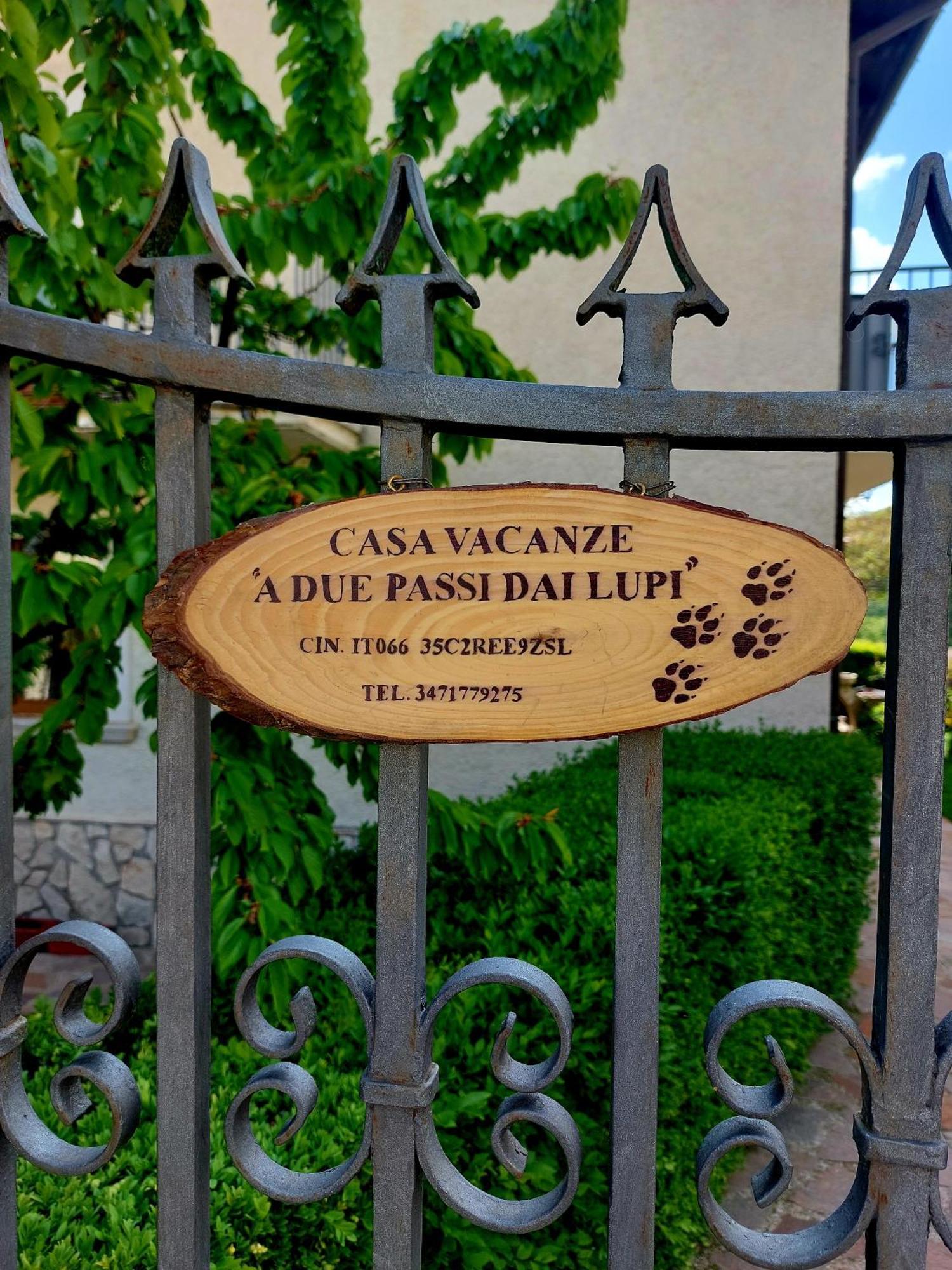 Willa A Due Passi Dai Lupi Civitella Alfedena Zewnętrze zdjęcie